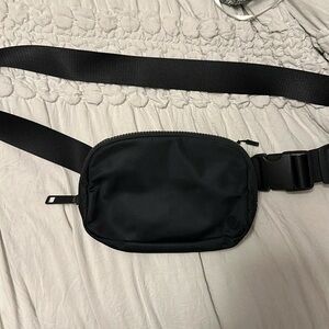 Lululemon belt bag